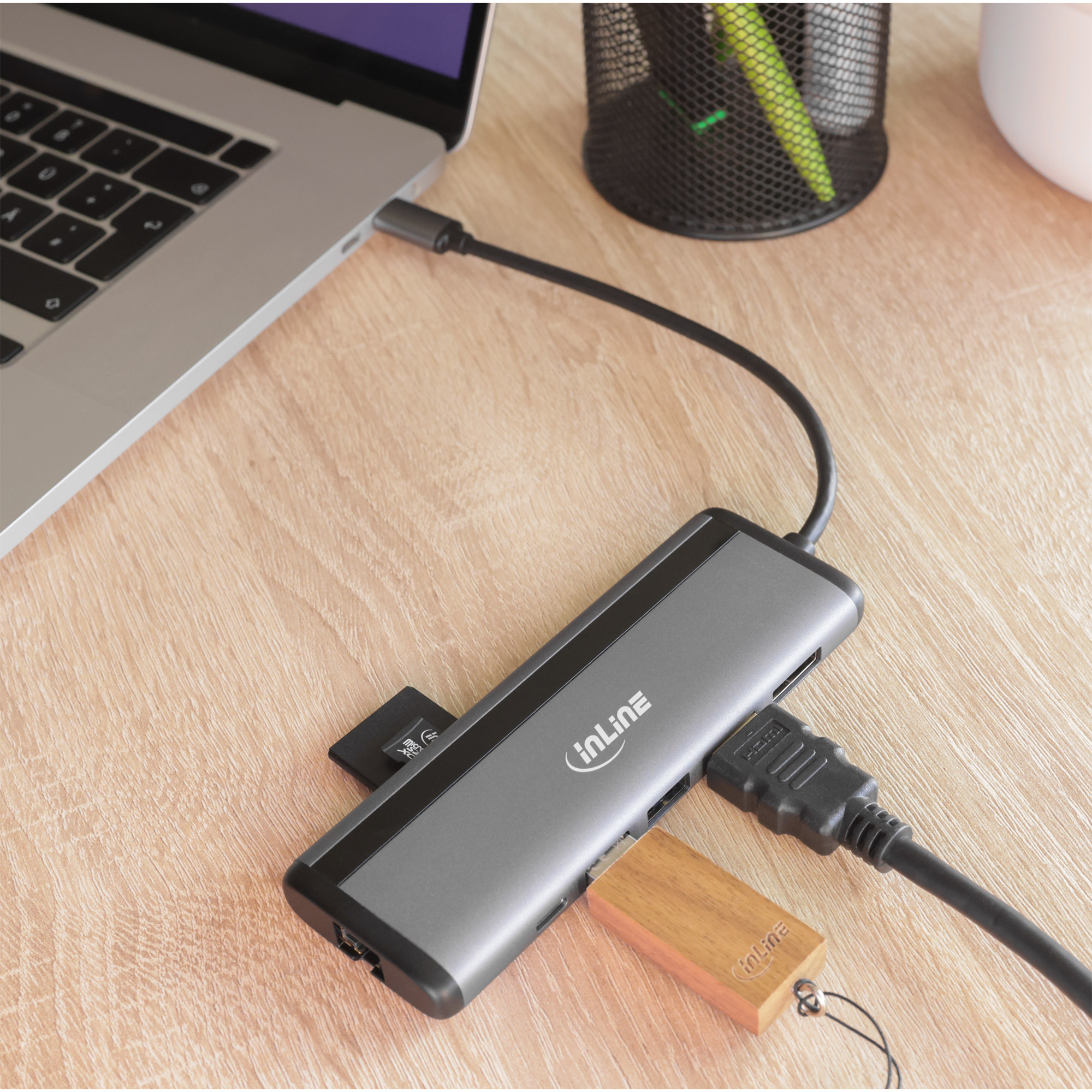 Inline® 8-in-1 USB-C Multihub, HDMI, DP, USB 3.2, PD 3.0 100W, MST